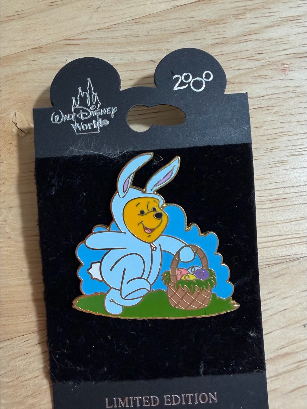 Walt Disney World 2000 Easter Winnie the Pooh Bunny pin